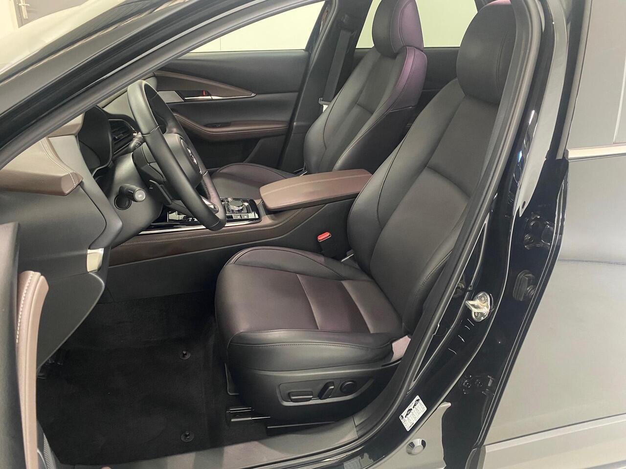 Mazda CX-30 Exclusive-Line 186PK Alle Opties Head-up display Navi ACC Leer Bose Sound Elektrische verstel stoelen Rondom Camera