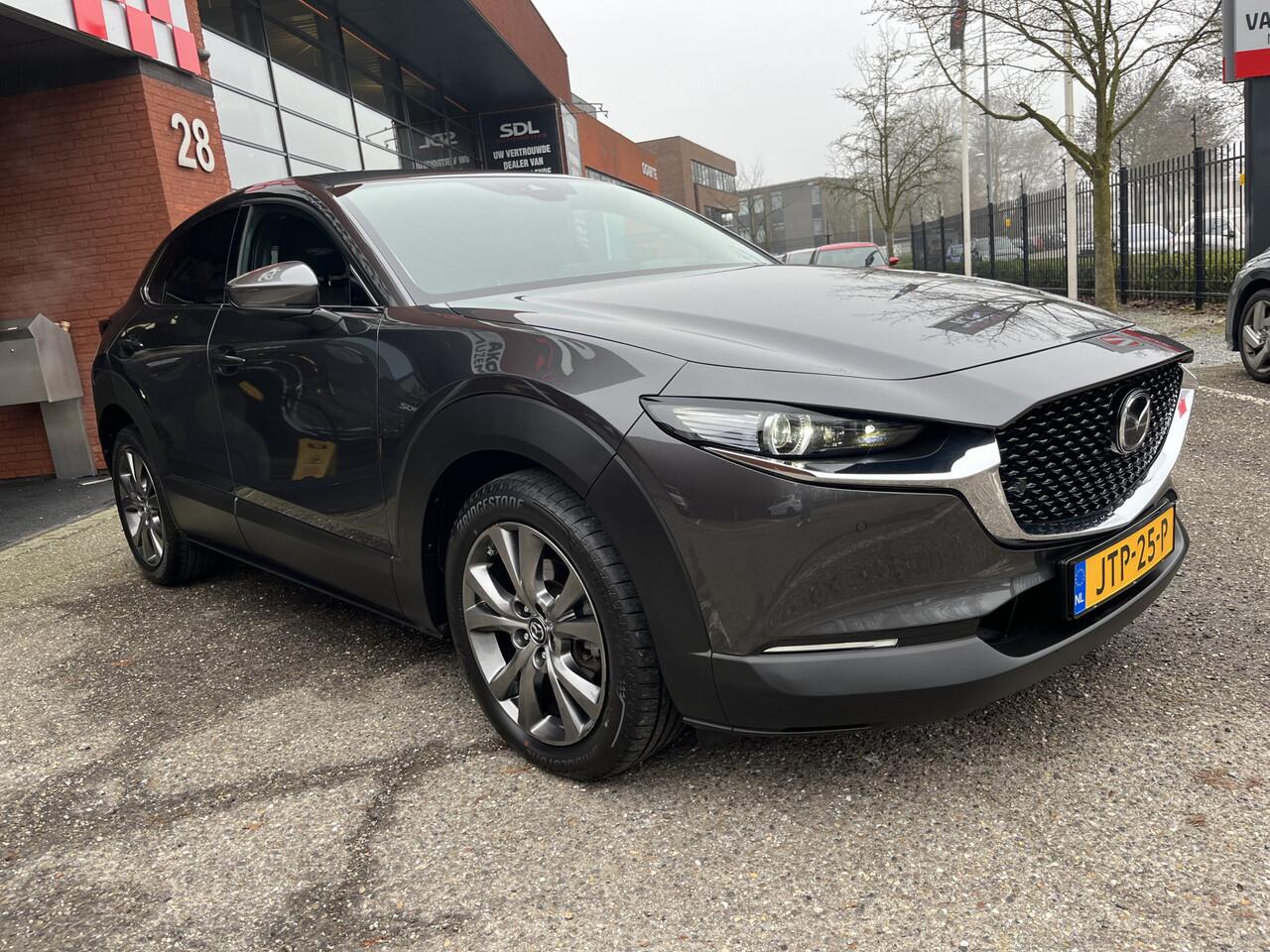 Mazda CX-30 2.0 e-SkyActiv-X M Hybrid Luxury // LEDER // ELEK.STOEL+GEHEUGEN // CAMERA // NAVI+CARPLAY // HEAD-UP DISPLAY //