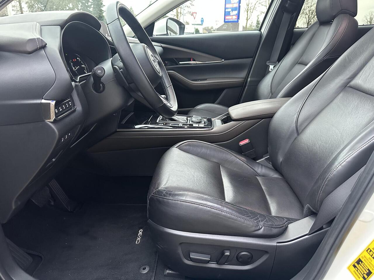 Mazda CX-30 2.0 e-SkyActiv-X M Hybrid Luxury AUTOMAAT | SCHUIFKANTELDAK | 360 CAMERA | AFNEEMBARE TREKHAAK | AERO PACK |