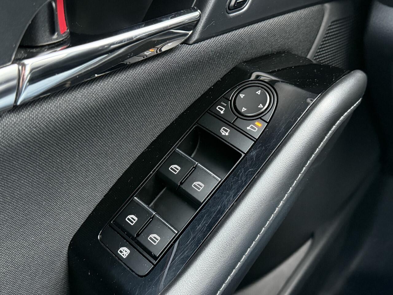 Mazda CX-30 2.0 e-SkyActiv-G M Hybrid Comfort | CarPlay | ACC | Parelmoer | Keyless | 18 inch