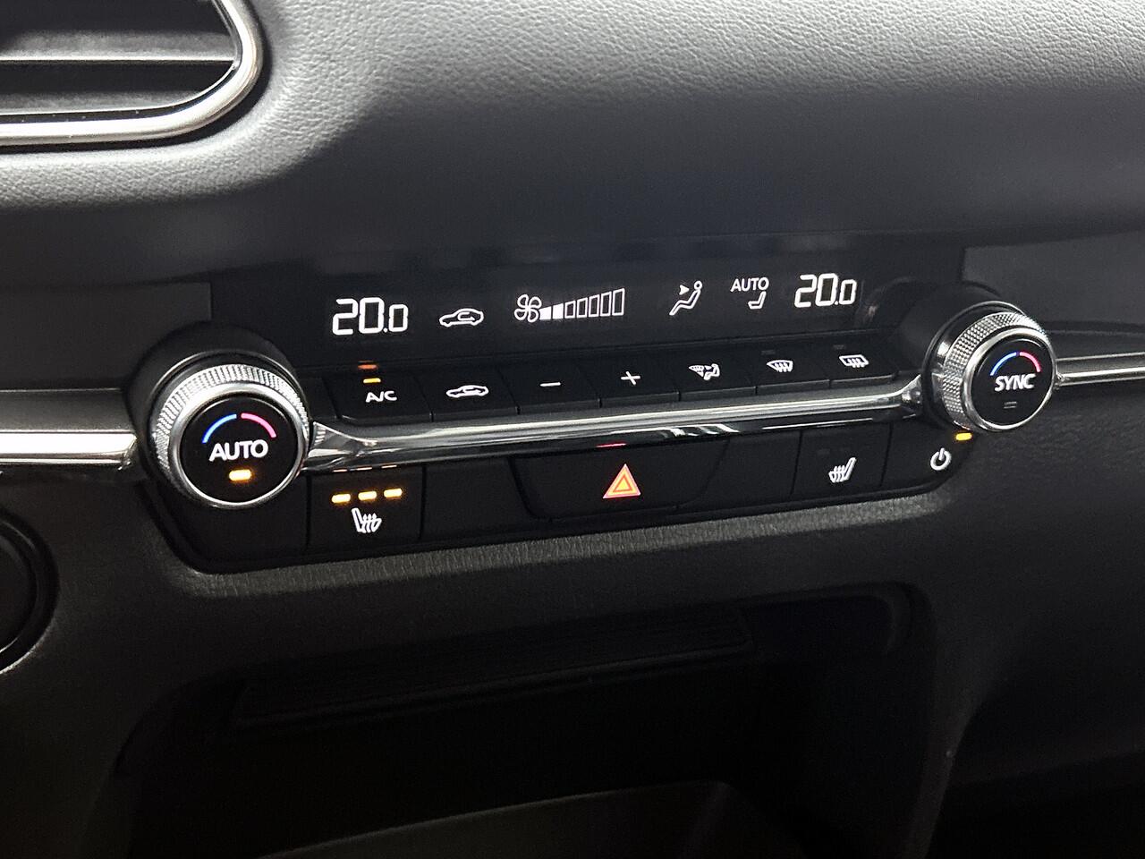 Mazda CX-30 2.0 e-SkyActiv-G M Hybrid Homura | 4 seisoens banden | Stoelverwarming |