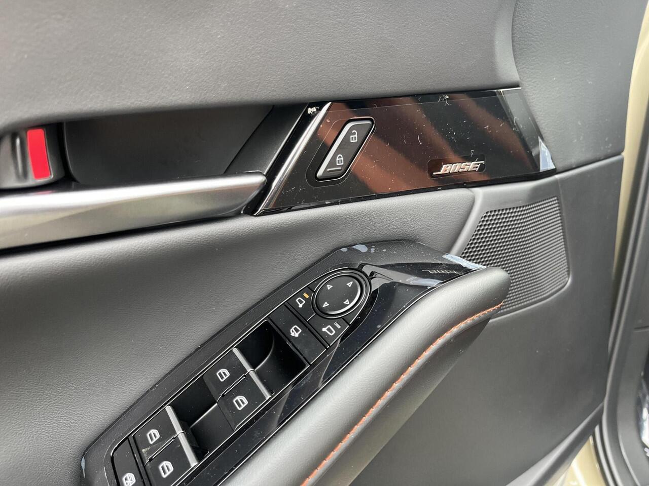 Mazda CX-30 2.5 e-SkyActiv-G M Hybrid Nagisa | Half leder | Navigatie | BOSE Audio | Elektrische achterklep