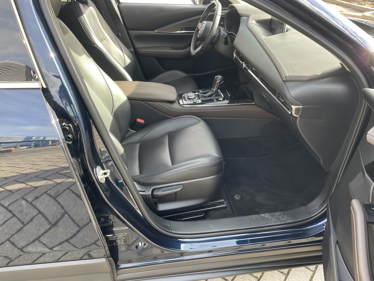 Mazda CX-30 2.0 e-SkyActiv-X M Hybrid Luxury | AUTOMAAT | LEDER | BOSE | OPEN DAK | NAVI | 18 INCH LMV | WINTERPAKKET