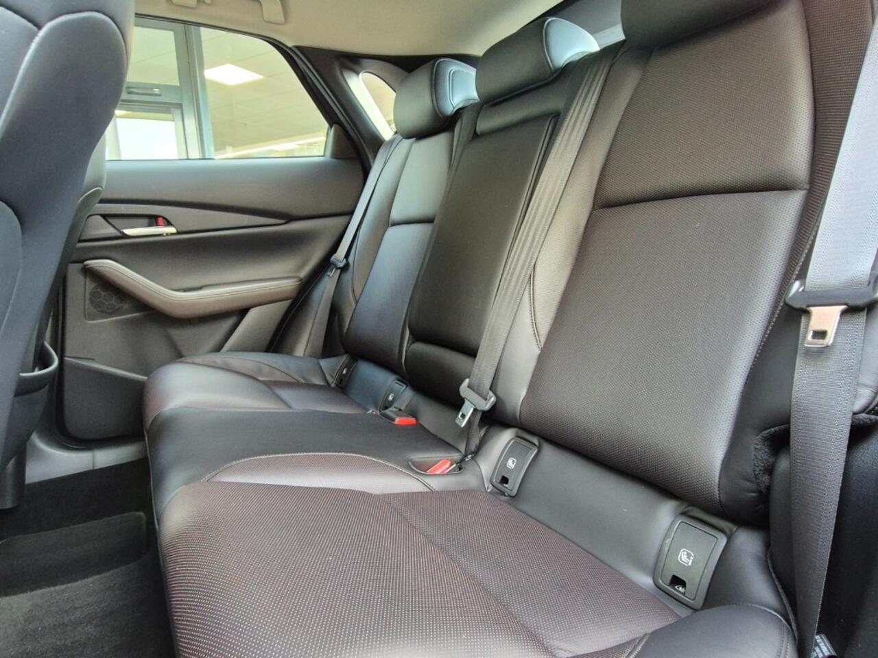 Mazda CX-30 SKYACTIV-X 2.0 180 6MT COMFORT / Leerpakket / 18Inch