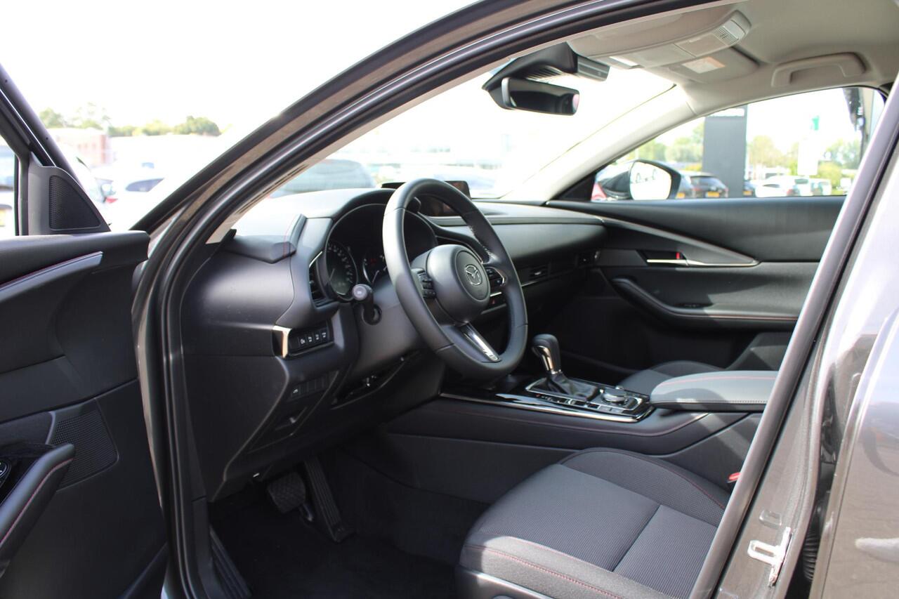 Mazda CX-30 2.0 e-SkyActiv-X 186 M Hybrid Homura , Demovoordeel ¤ 4.800,-, Automaat, Navi, Adap.Cruise, Clima, Apple Carplay, Camera, PDC, HUD, Stoelverwarming, 18" LMV