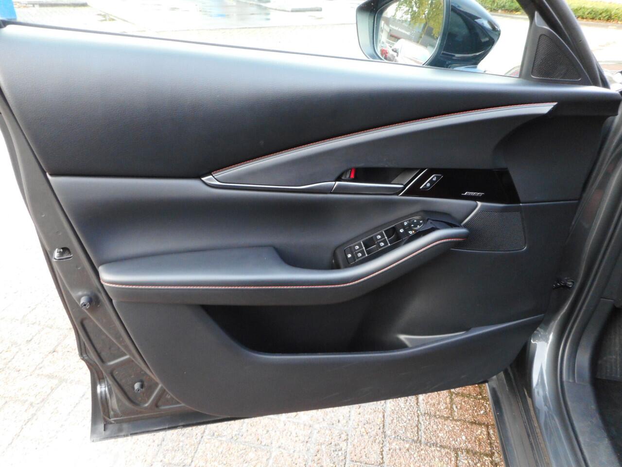 Mazda CX-30 2.0 e-SkyActiv-G M Hybrid Nagisa