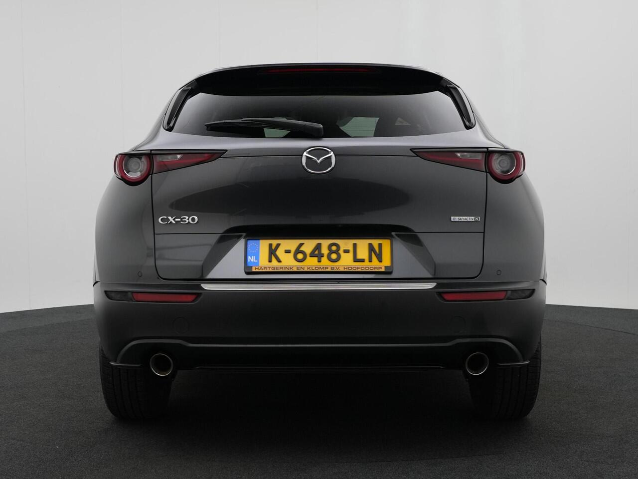 Mazda CX-30 2.0 e-SkyActiv-X Luxury i-Activesense automaat met Sunroof en all-weather banden : dealer onderhouden