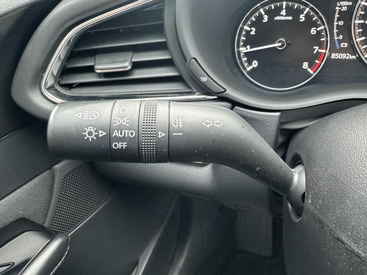 Mazda CX-30 2.0 e-SkyActiv-G M Hybrid Comfort | PARKEER SENSOREN VOOR EN ACHTER | ACHTERUITRIJ CAMERA | HEADUP DISPLAY |