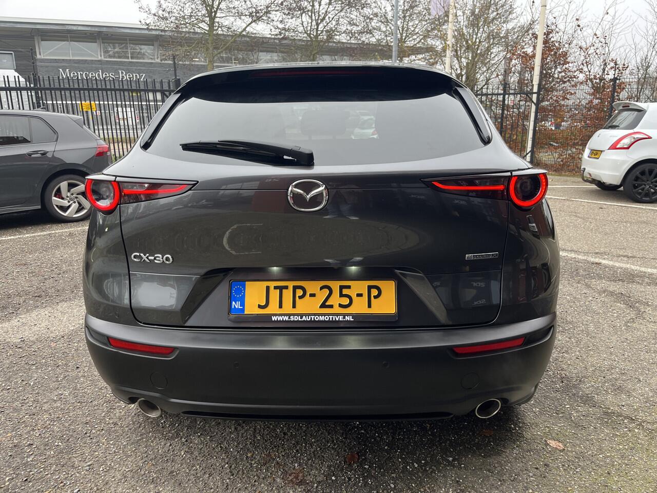 Mazda CX-30 2.0 e-SkyActiv-X M Hybrid Luxury // LEDER // ELEK.STOEL+GEHEUGEN // CAMERA // NAVI+CARPLAY // HEAD-UP DISPLAY //