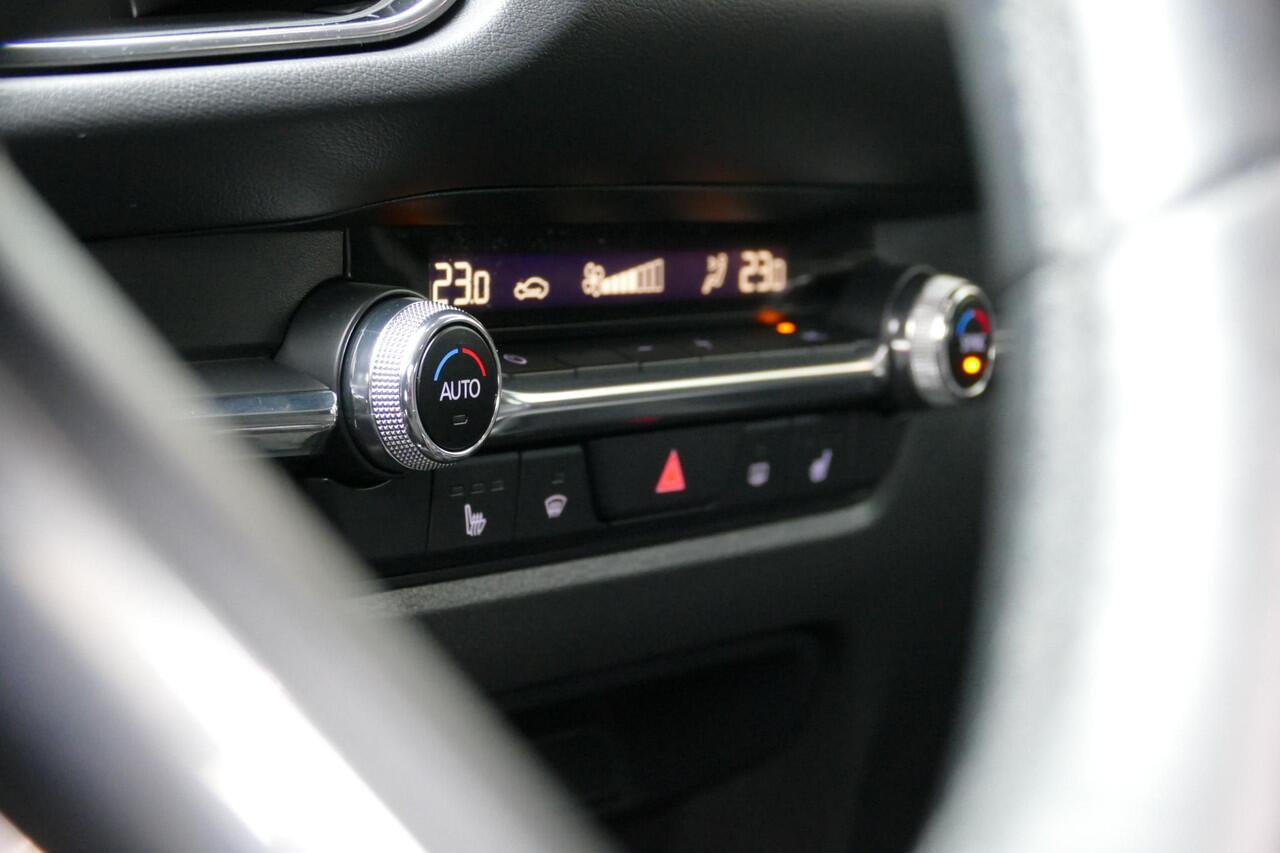 Mazda CX-30 2.0 e-SkyActiv-X M Hybrid Homura | Apple carplay | Camera | Climate control | Rijklaarprijs