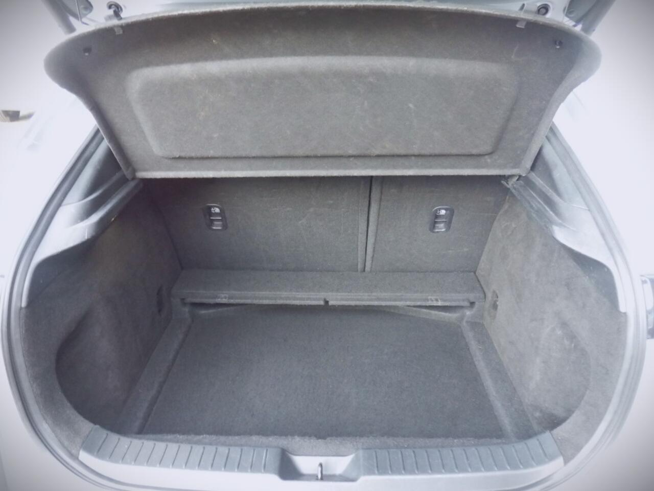 Mazda CX-30 2.0 E-SKYACTIV-G / 18 INCH ALU / CAMERA 360