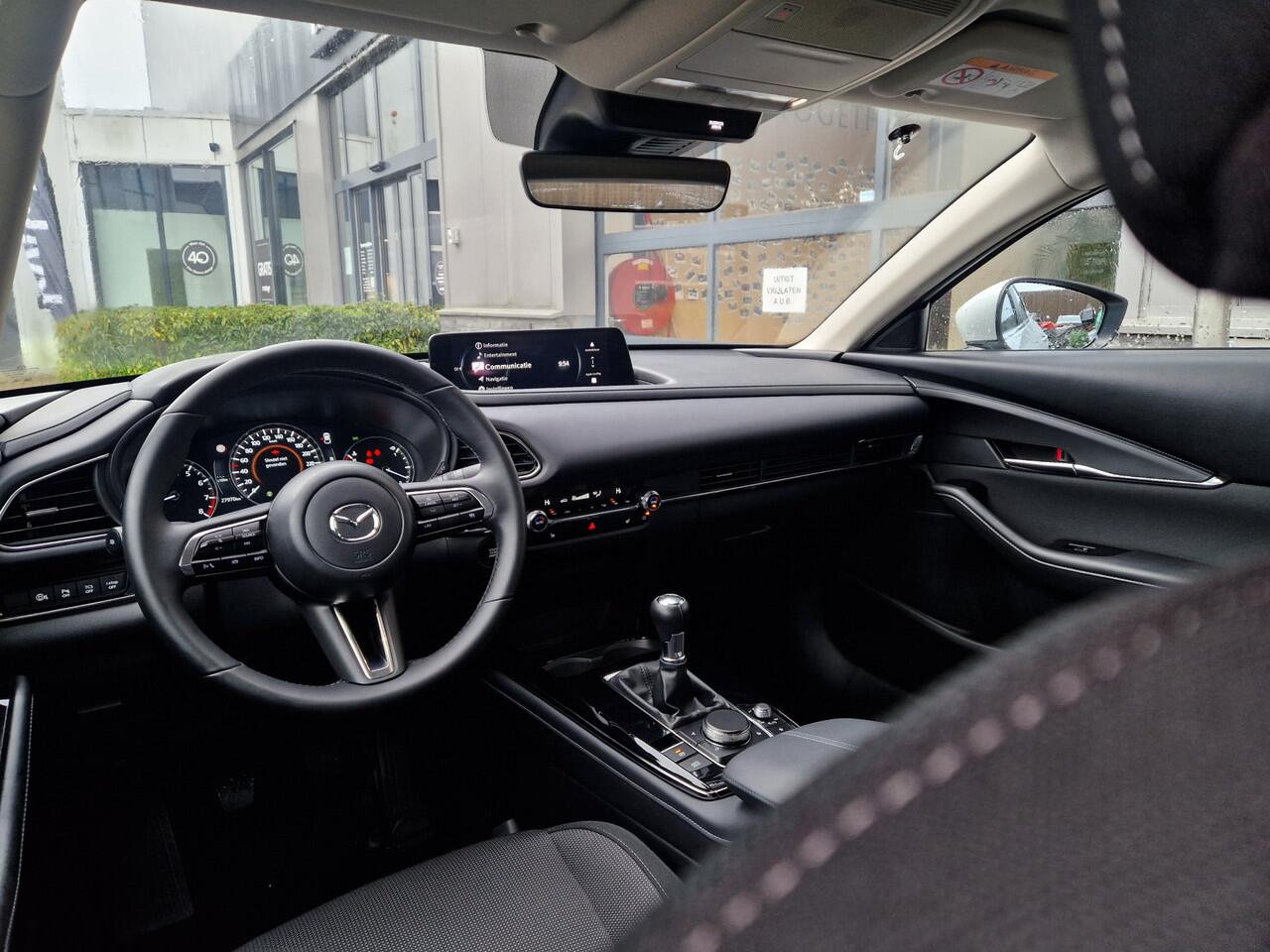 Mazda CX-30 2.0 e-SkyActiv-G 122 M Hybrid Exclusive-line NAVI | ACHTERUITRIJCAMERA | 18 INCH LMV TREKHAAK | PARKEERSENSOREN