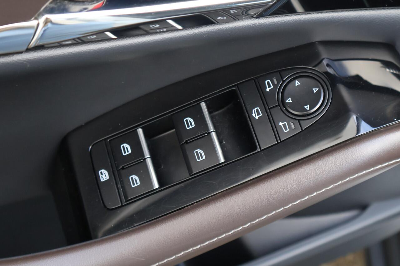 Mazda CX-30 2.0 e-SkyActiv-G M Hybrid Luxury .