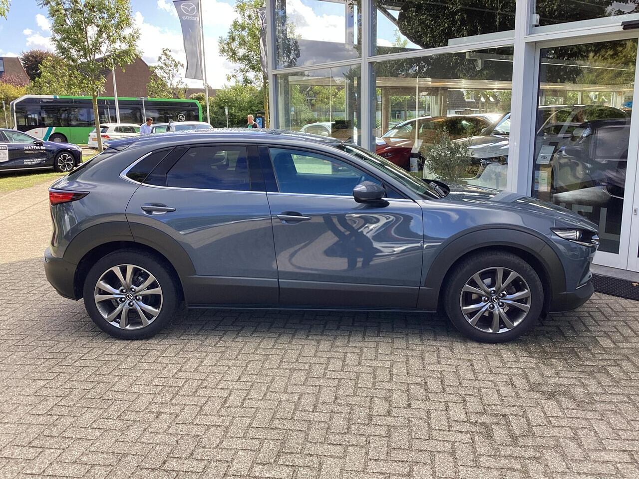 Mazda CX-30 2.0 e-SkyActiv-X M Hybrid Luxury 1e Eig., NL-Auto, Dealer Ondh., Navigatie, Bose, Apple Carplay/ Android Auto, Leer, Camera 360, Parkeerhulp, Electr-A.klep, Cruise Controle Add., Stuur & Stoel verwarm., Keyless.