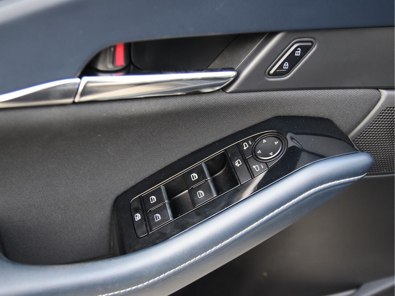 Mazda CX-30 2.0 e-SkyActiv-G M-Hybrid Carplay, stuur-stoel verw, LED, BOMVOL! Aanbieding!