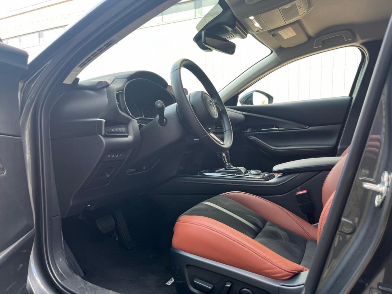 Mazda CX-30 2.5 eSA-G 140pk | Navi Carplay BOSE® *DEMO*