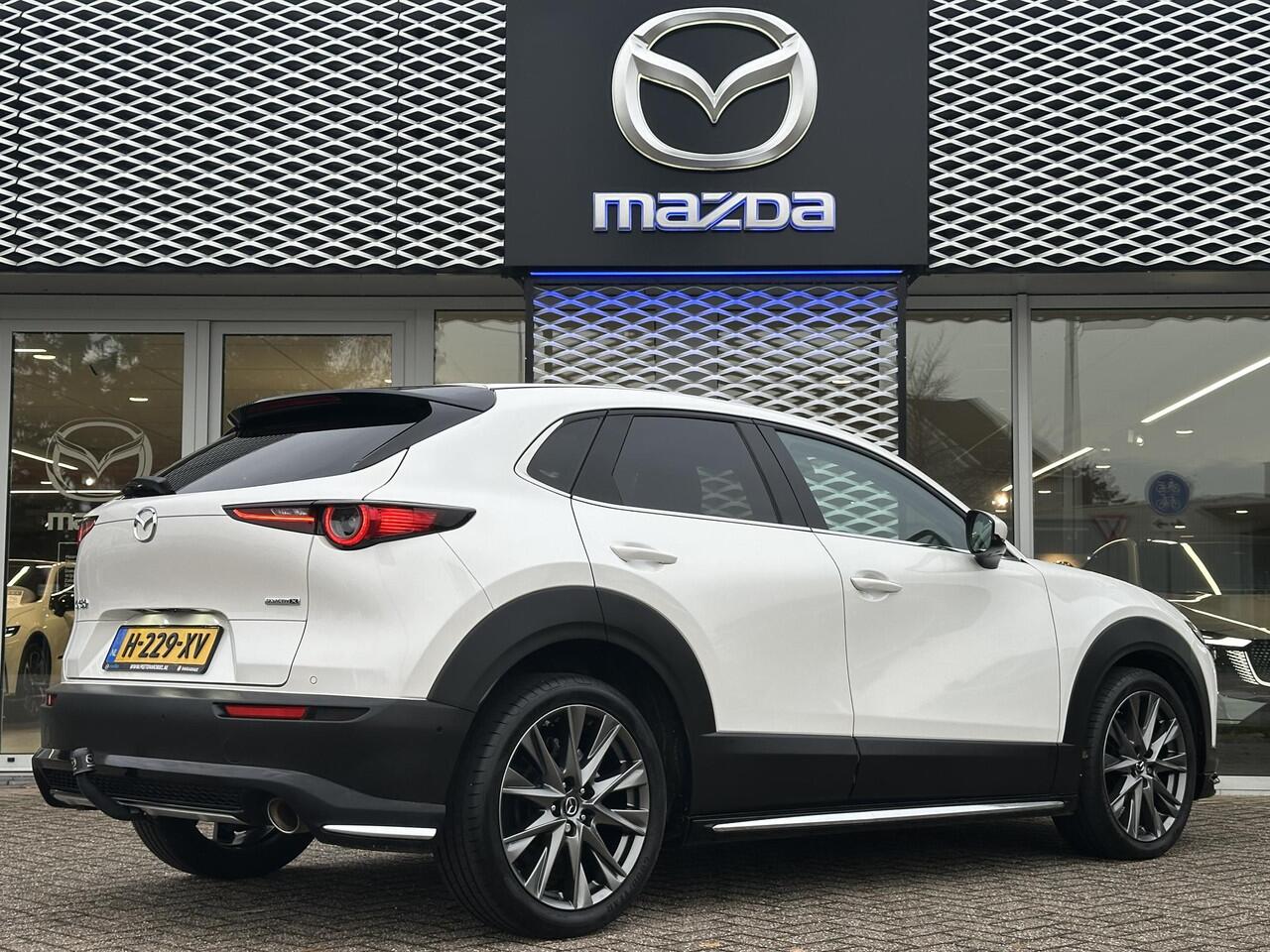 Mazda CX-30 2.0 e-SkyActiv-X M Hybrid Luxury AUTOMAAT | SCHUIFKANTELDAK | 360 CAMERA | AFNEEMBARE TREKHAAK | AERO PACK |