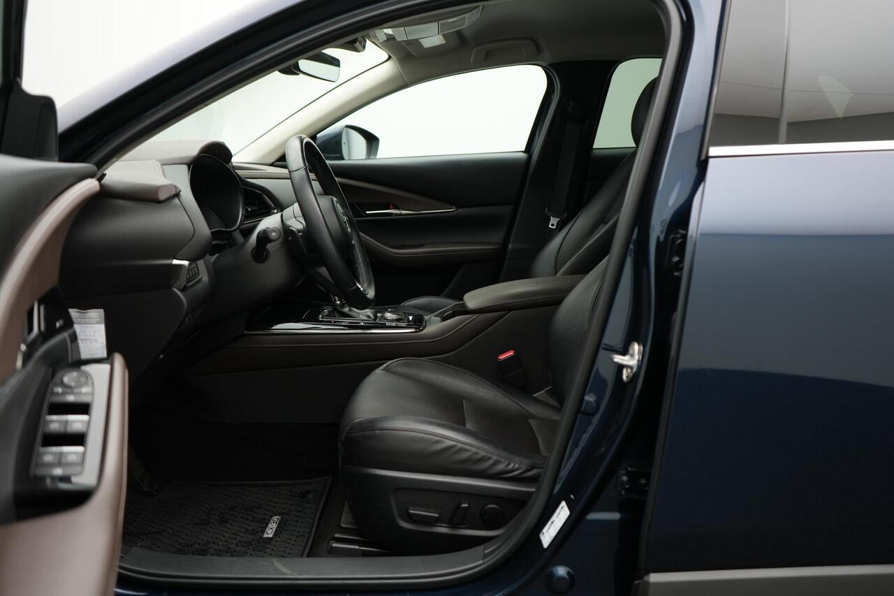 Mazda CX-30 2.0 e-SkyActiv-X Luxury i-Activsense automaat : dealer onderhouden