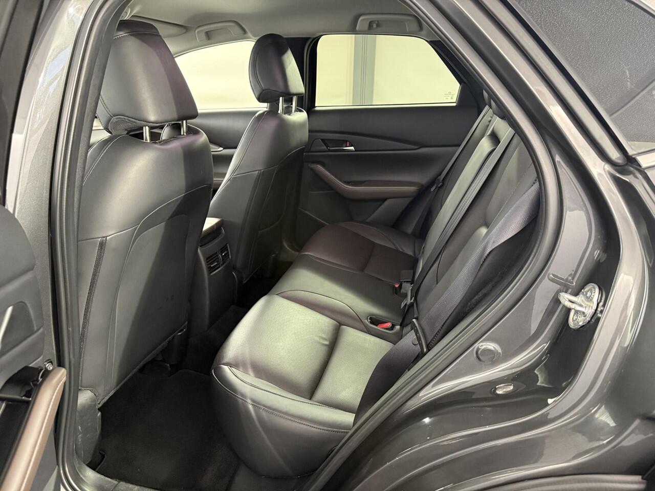 Mazda CX-30 2.0 e-SkyActiv-X M Hybrid Luxury / NL auto / Voll. historie / Leder / Navi / Bose