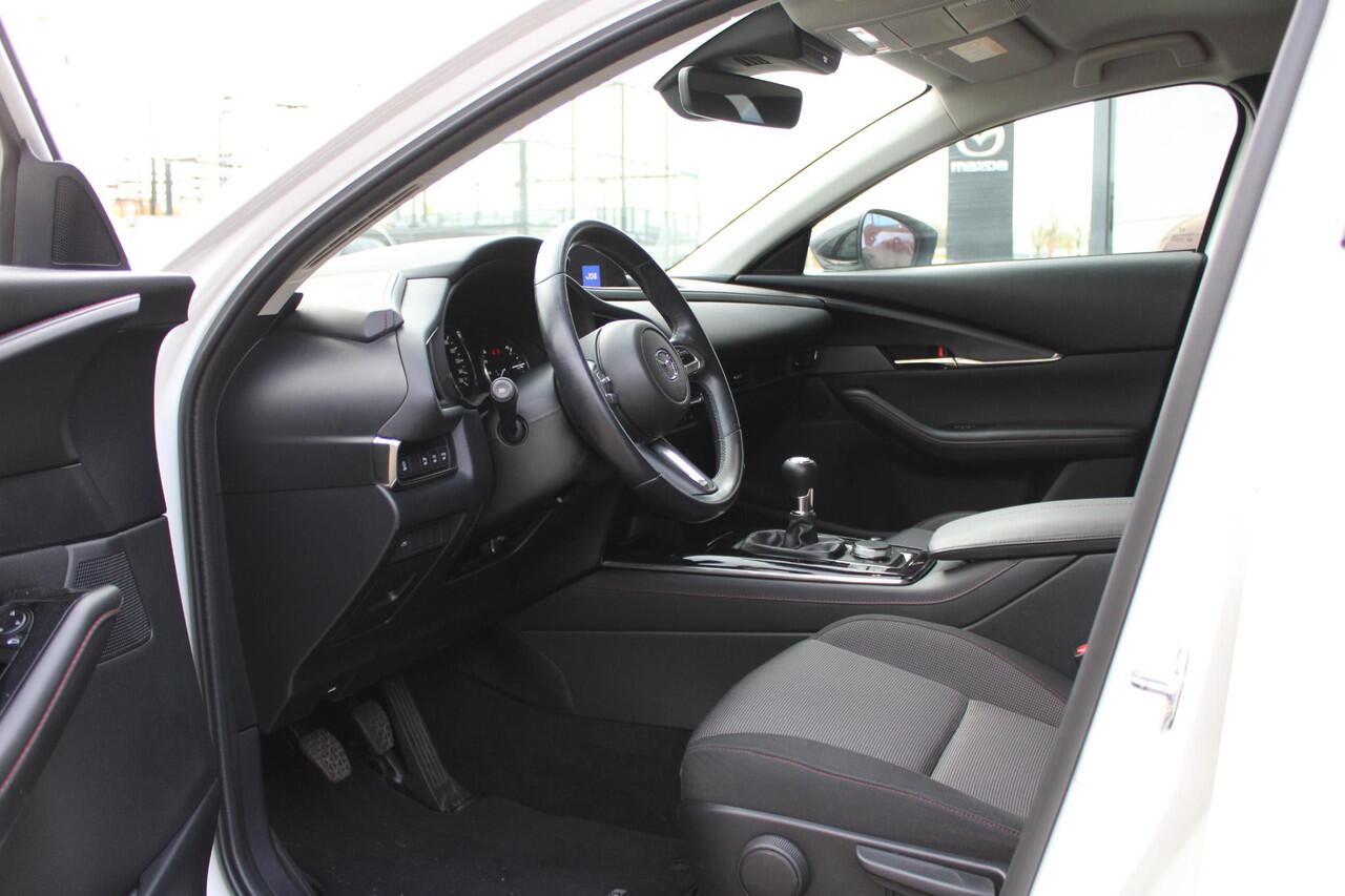 Mazda CX-30 2.0 e-SkyActiv-G 150 Homura , Trekhaak, Navi, Adap.Cruise, Clima, Camera, Apple Carplay, Android Auto, Stoelverwarming, Elek.Achterklep, LMV 18 Inch, PDC, HUD, LKA, BSM