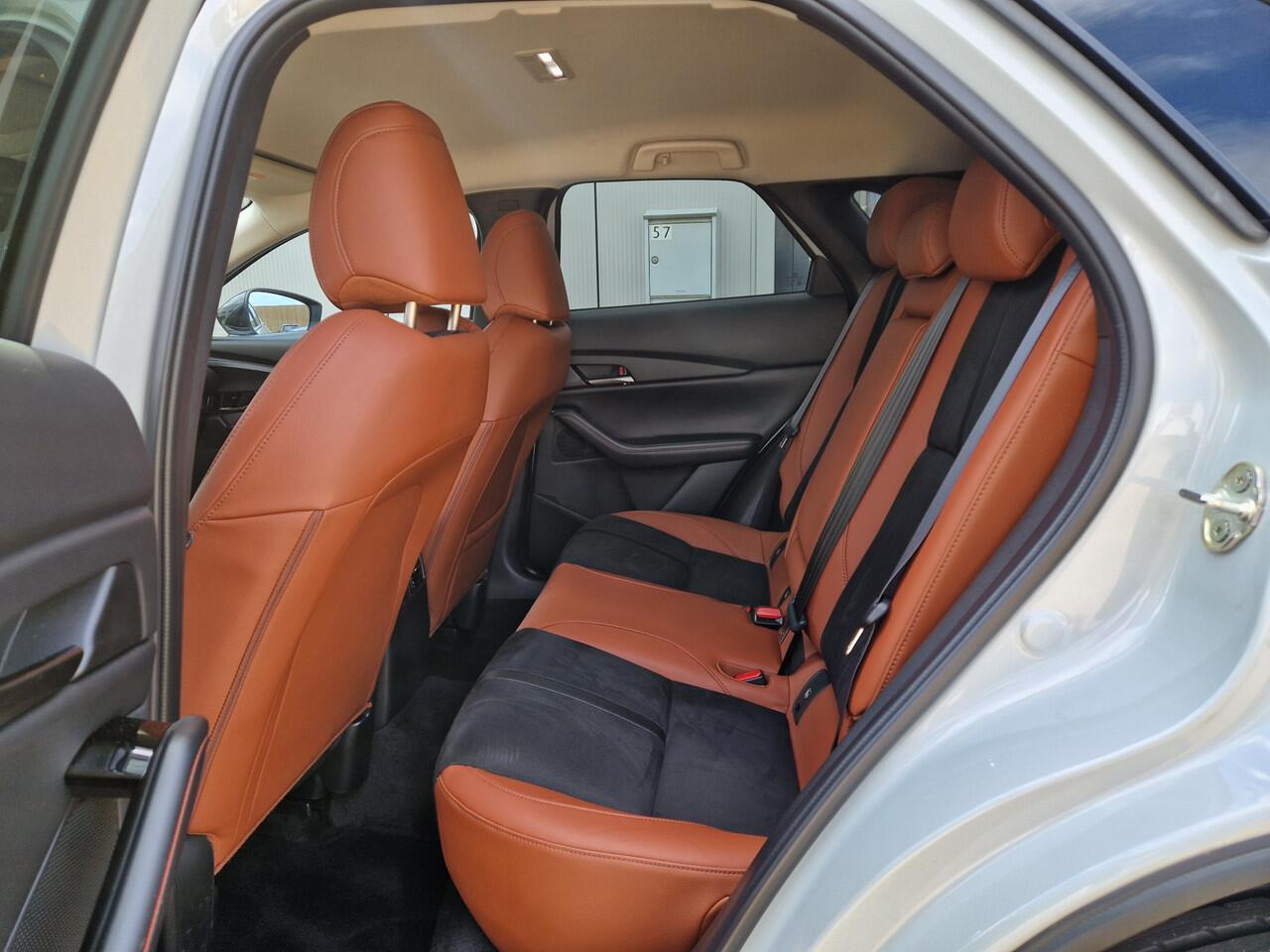 Mazda CX-30 2.0 e-SkyActiv-X 186 M Hybrid Nagisa | AUTOMAAT | TREKHAAK