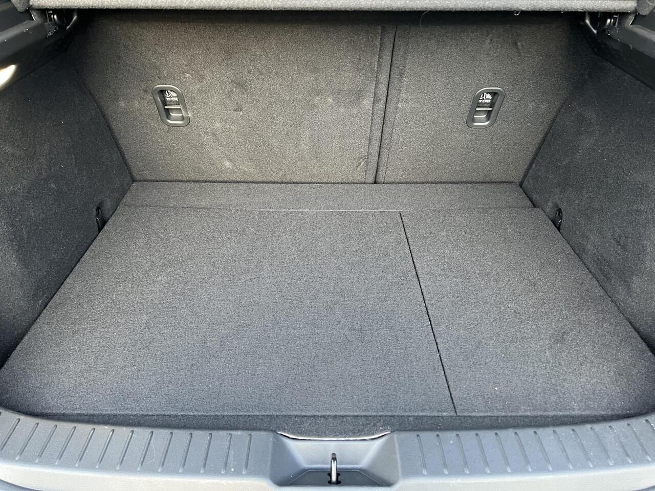 Mazda CX-30 2.5 e-SkyActiv-G M Hybrid Takumi | AUTOMAAT |LEDER | Bose AUDIO | 360 CAMERA | EL.A.KLEP | Bijna NIEUWE AUTO | ¤ 9.500,- voordeel!!!