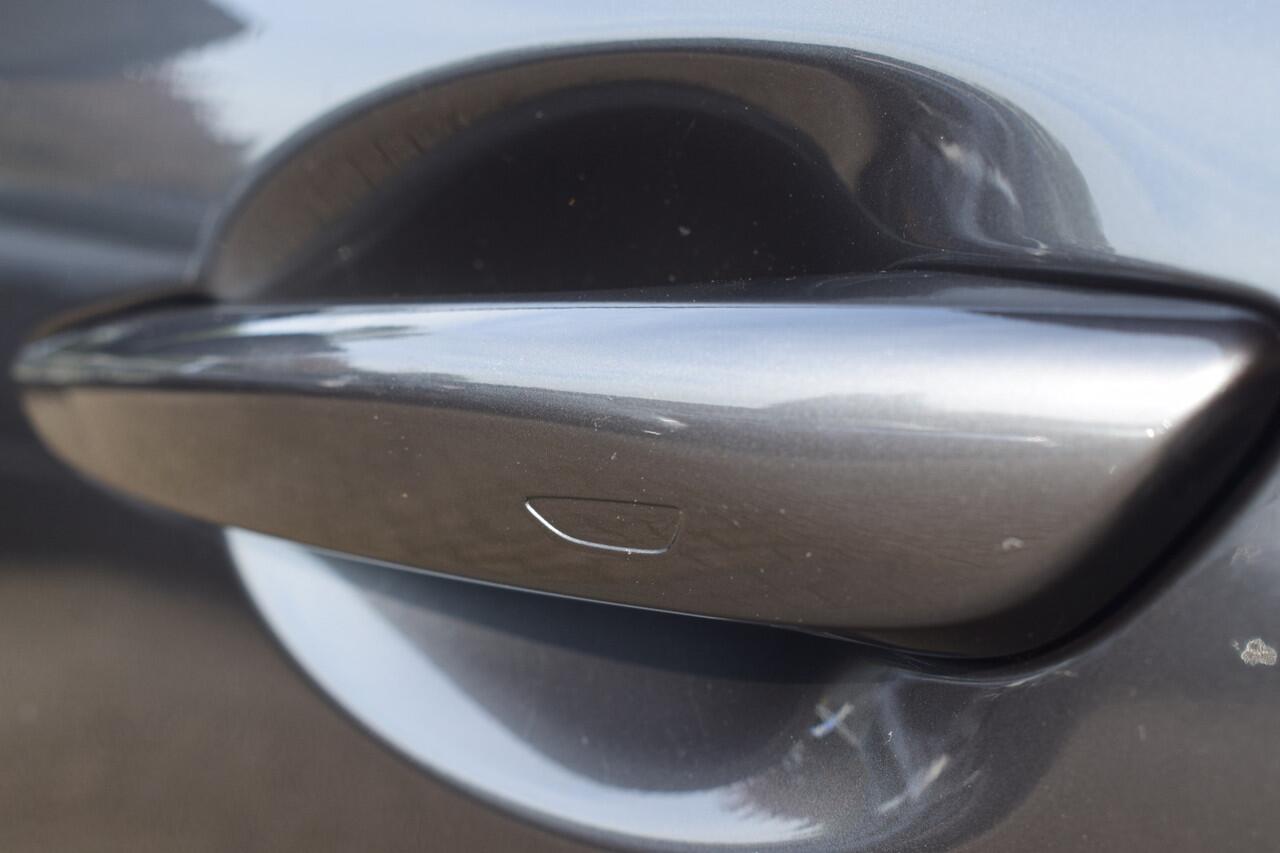 Mazda CX-30 2.0 e-SkyActiv-X M Hybrid Nagisa - ¤ 3.000.- korting