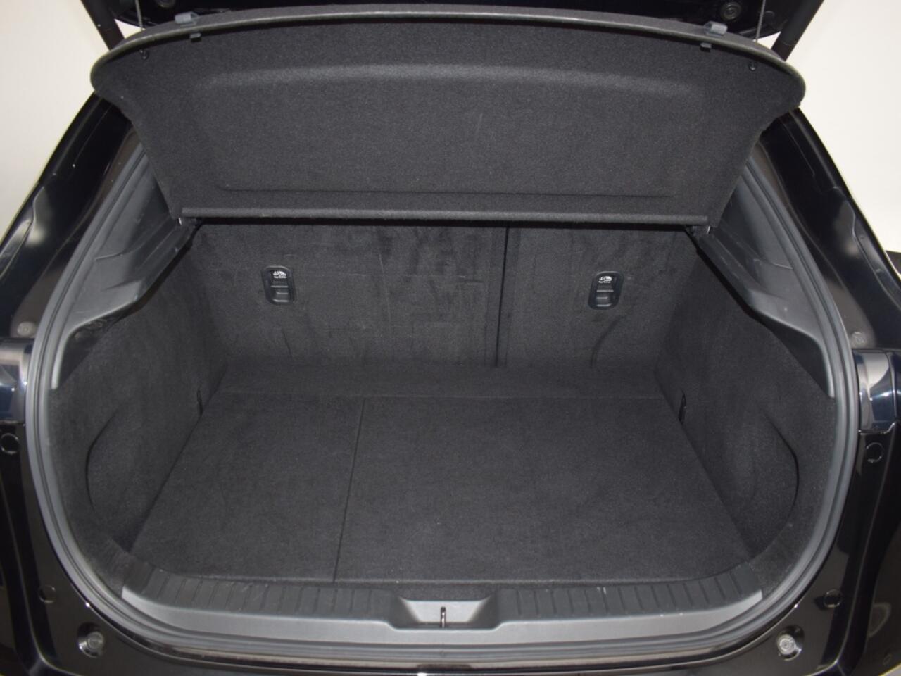 Mazda CX-30 2.0 eSA-X SPORTIVE CAMERA 18" LMV APPLE CARPLAY