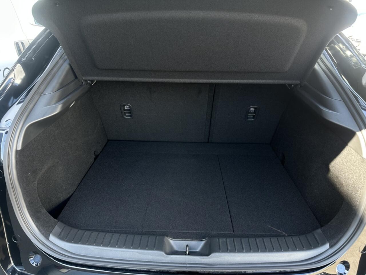 Mazda CX-30 2.5 eSkyActiv-G Centre-line DEMO