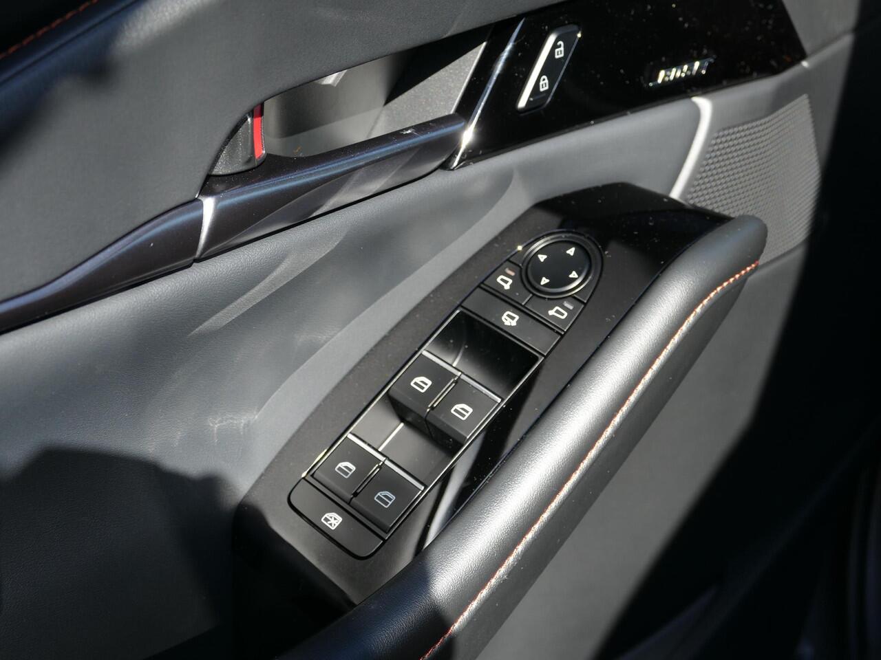 Mazda CX-30 2.5 e-SkyActiv-G M Hybrid Nagisa | BOSE | Camera | Adpt. Cruise | RIJKLAARPRIJS!