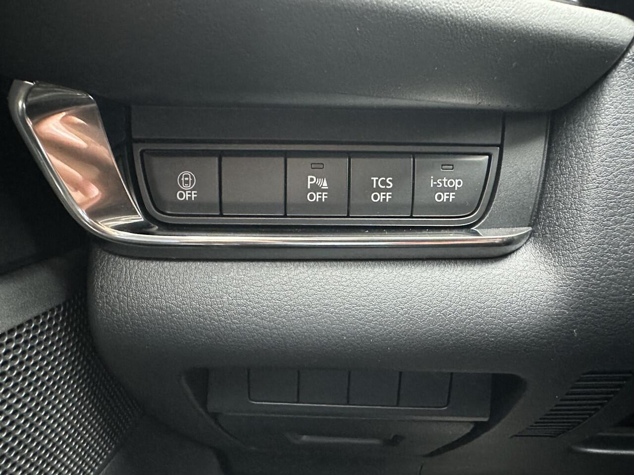 Mazda CX-30 2.0 e-SkyActiv-G M Hybrid Comfort | PARKEER SENSOREN VOOR EN ACHTER | ACHTERUITRIJ CAMERA | HEADUP DISPLAY |