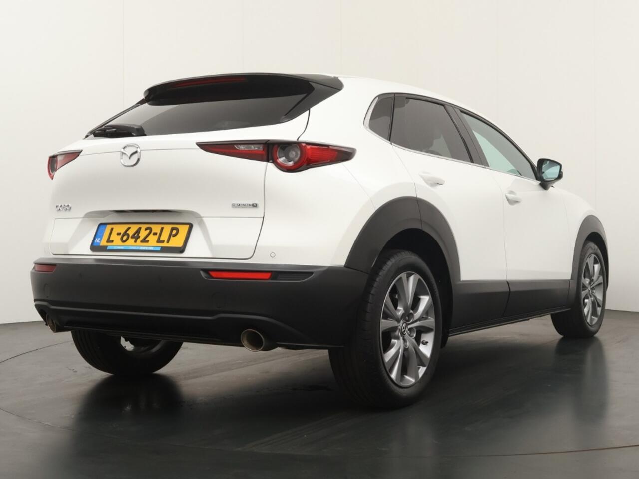 Mazda CX-30 Skyactiv-X 186 Sportive/18"/Bose/Electr. a klep