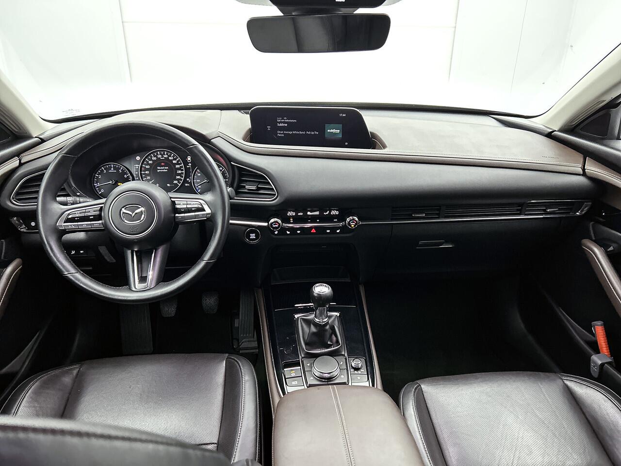 Mazda CX-30 2.0 e-SkyActiv-X M Hybrid Luxury | 1e eigenaar | Trekhaak | NL auto