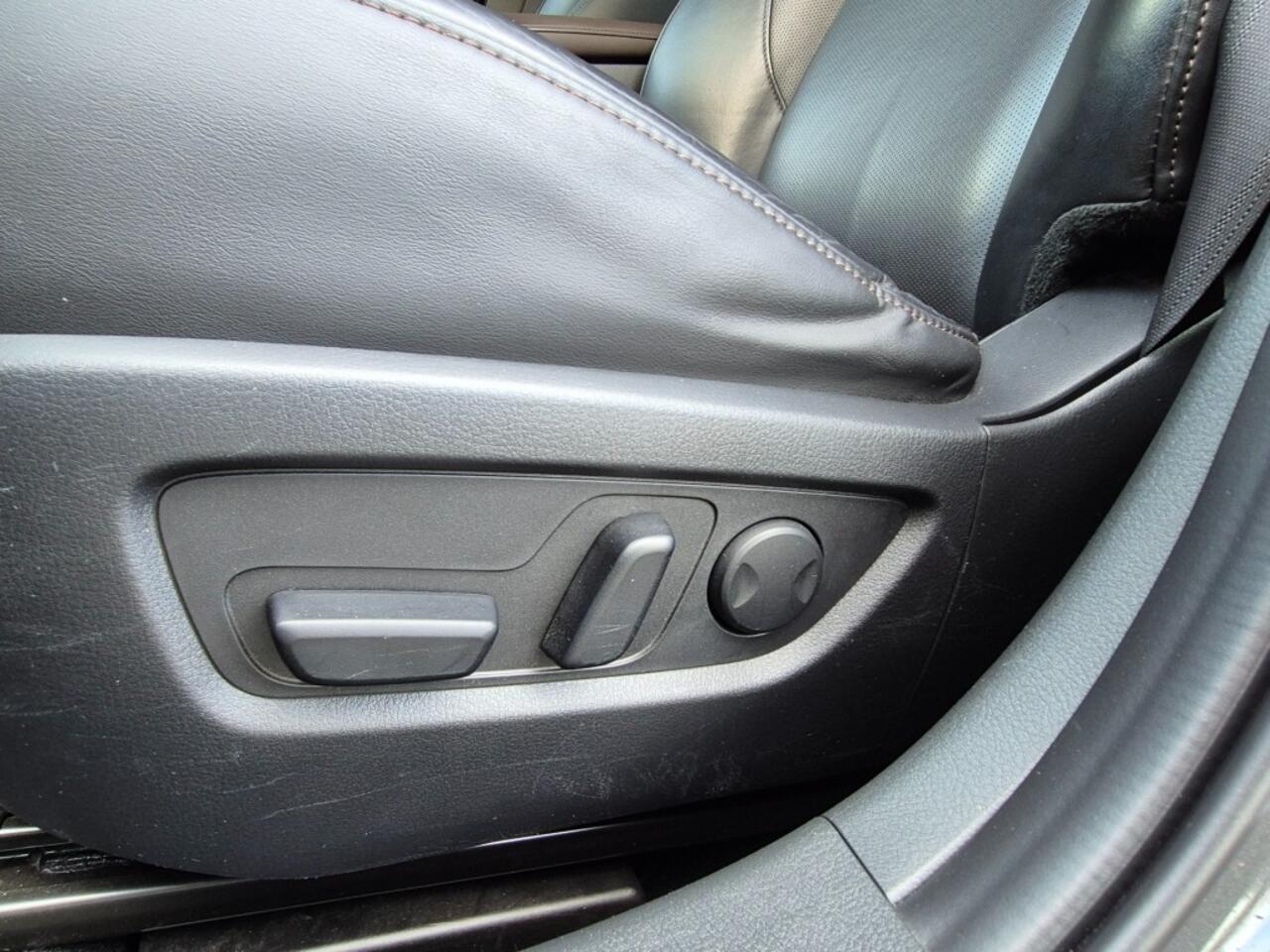 Mazda CX-30 SKYACTIV-X 2.0 180 6MT COMFORT / Leerpakket / 18Inch