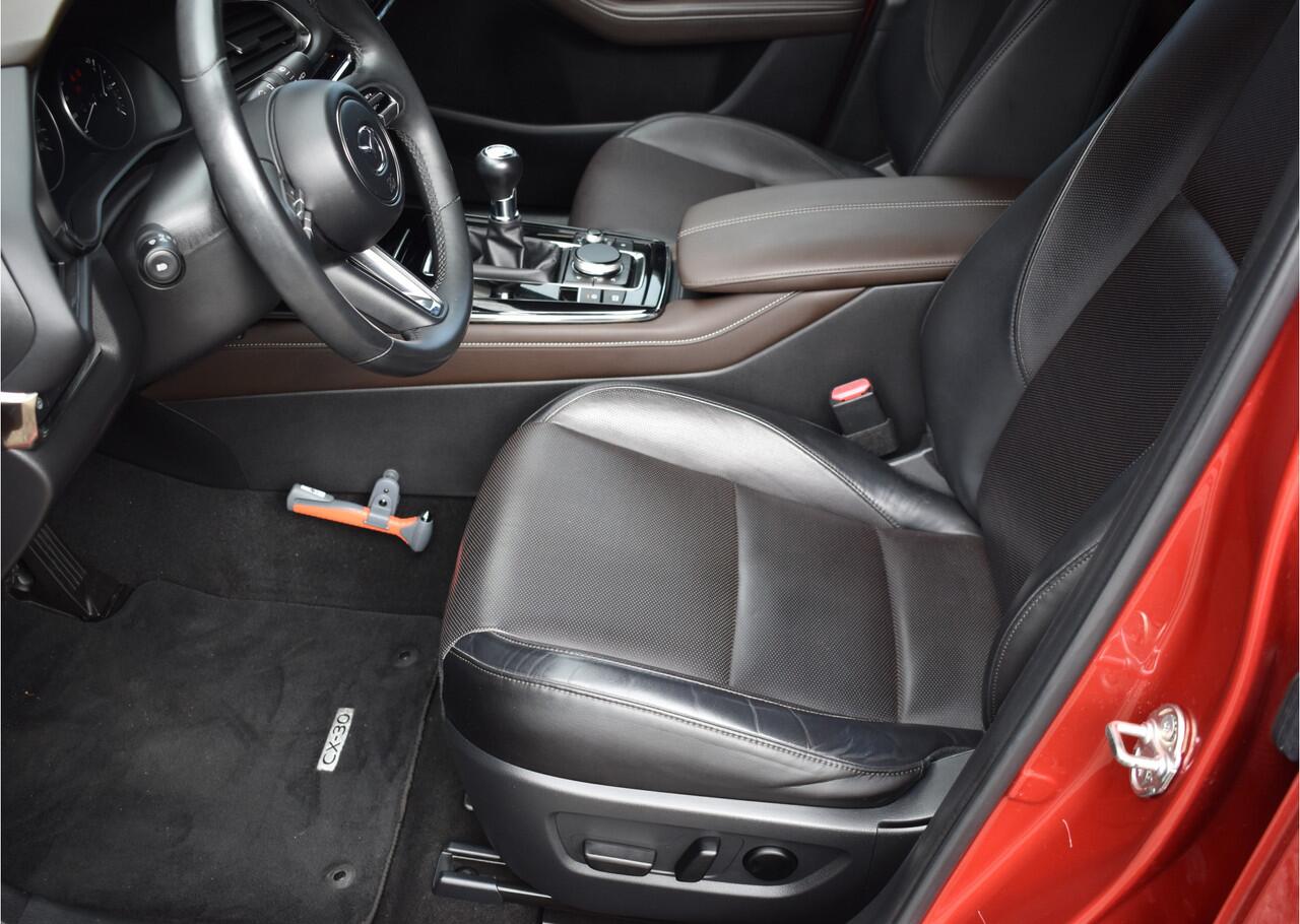 Mazda CX-30 2.0 e-SkyActiv-X M Hybrid Luxury / Camera / 18" LM / Keyless / Navi / Carplay / Leder / Trekhaak