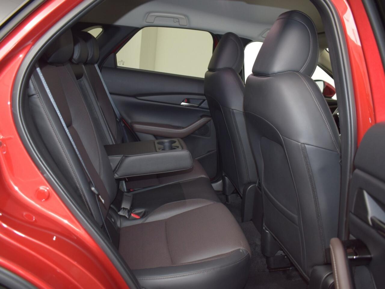 Mazda CX-30 2.0 eSA-X LUXURY LEER NAVI 18"LMV CAMERA