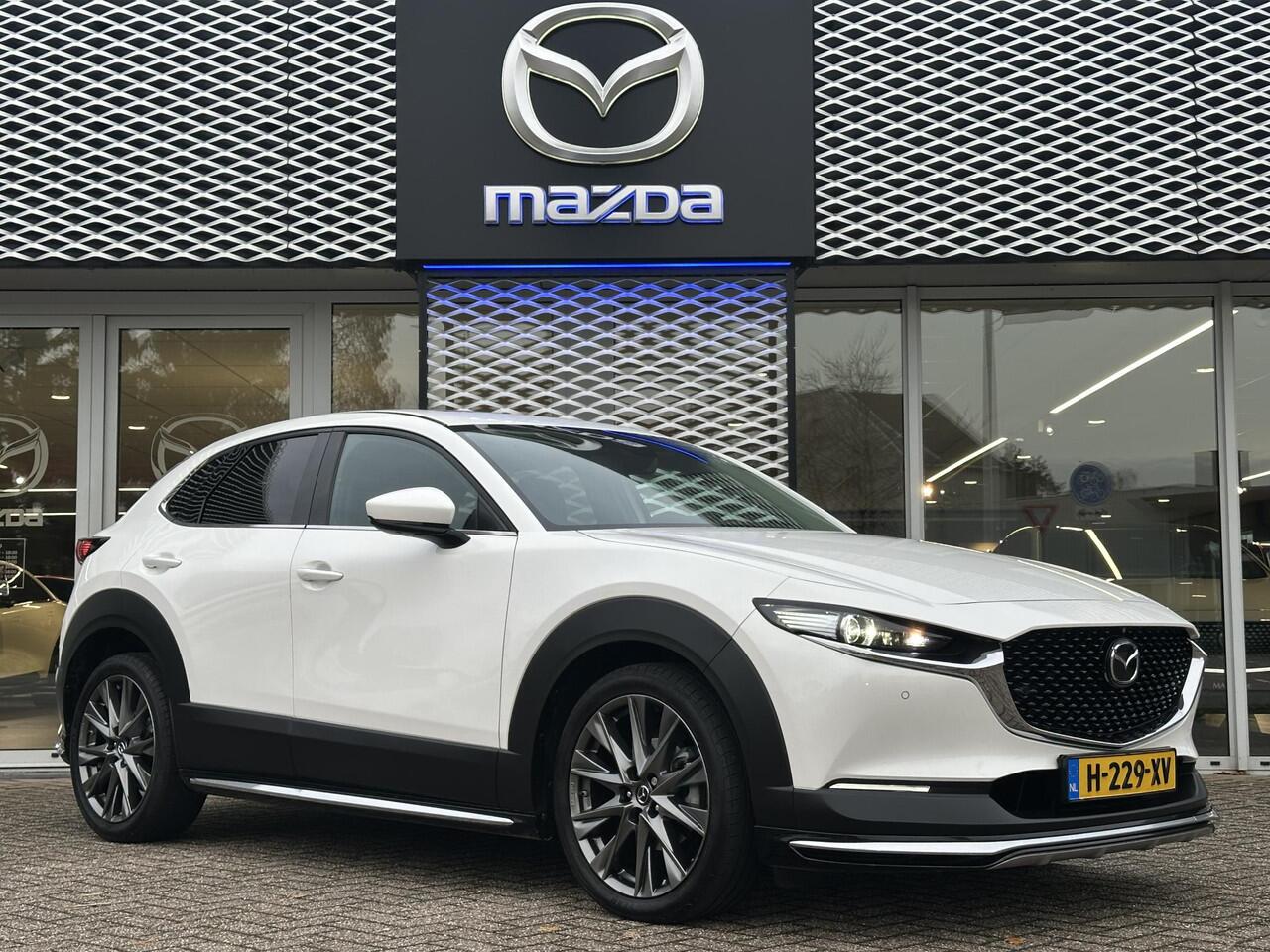 Mazda CX-30 2.0 e-SkyActiv-X M Hybrid Luxury AUTOMAAT | SCHUIFKANTELDAK | 360 CAMERA | AFNEEMBARE TREKHAAK | AERO PACK |