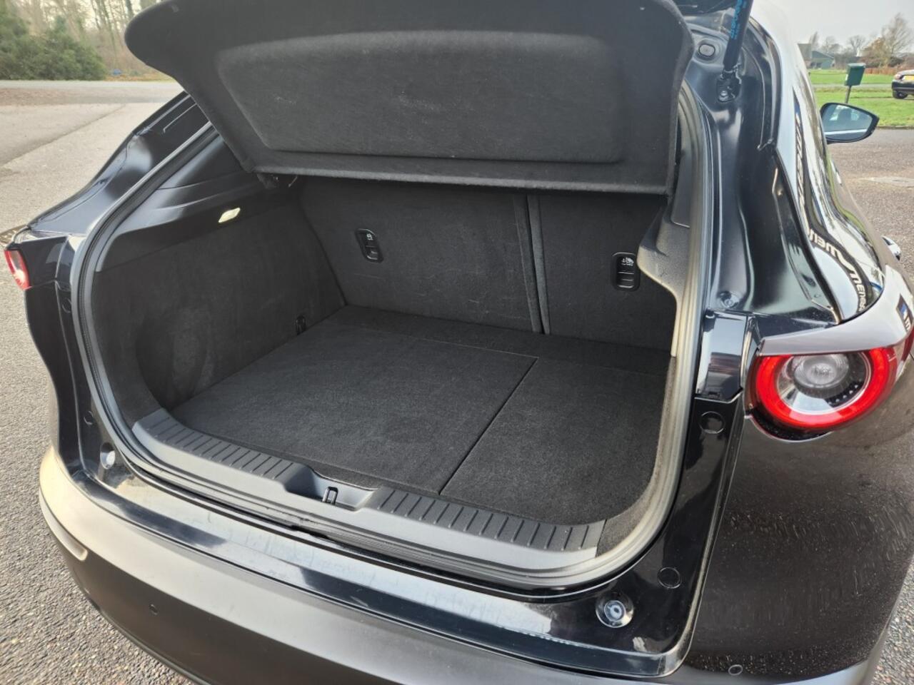 Mazda CX-30 2.0 Skyactiv 150pk Automaat, Adapt. Cruise, Apple/Android, Stoel- stuurverwarming