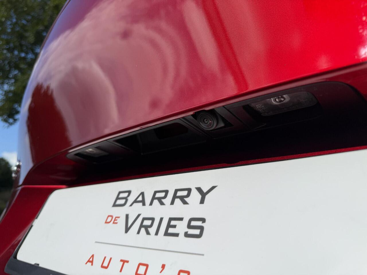 Mazda CX-30 2.0 e-SkyActiv-G M Hybrid Luxury | Bose | Head-up Display | Afneembare Trekhaak | Adaptief Cruise Control |