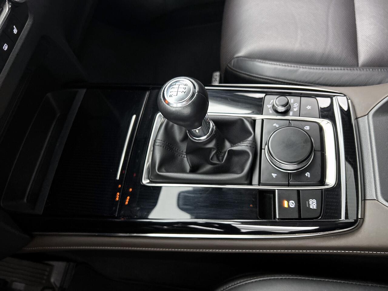 Mazda CX-30 2.0 e-SkyActiv-X Hybrid Luxury | Schuif-Kanteldak | Leder | BOSE |