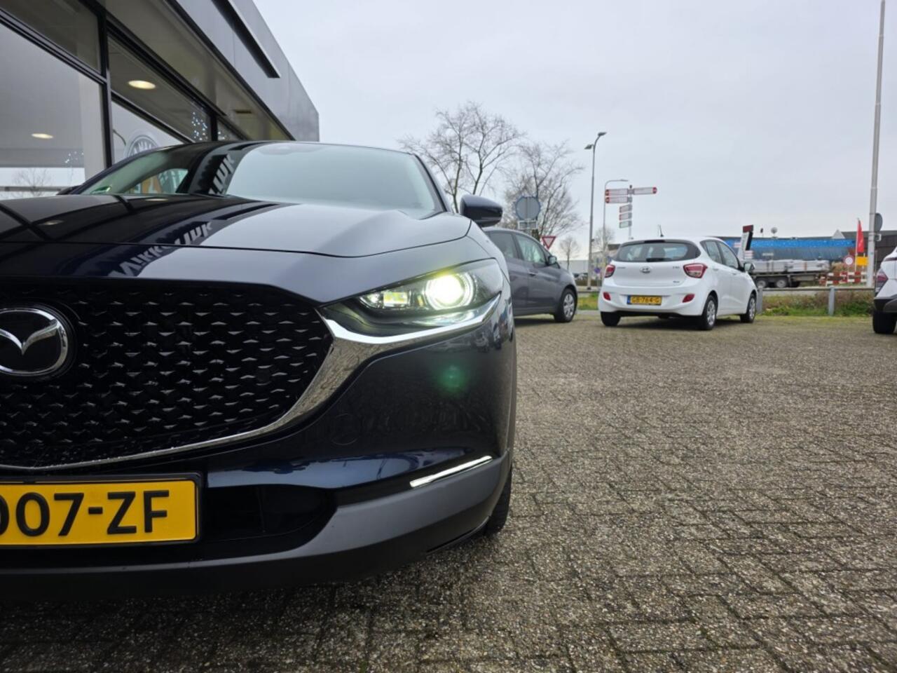 Mazda CX-30 2.0 e-Sky-X M Hybrid Luxury /Leder/Ad.Cruise/Head Up/trekhaak