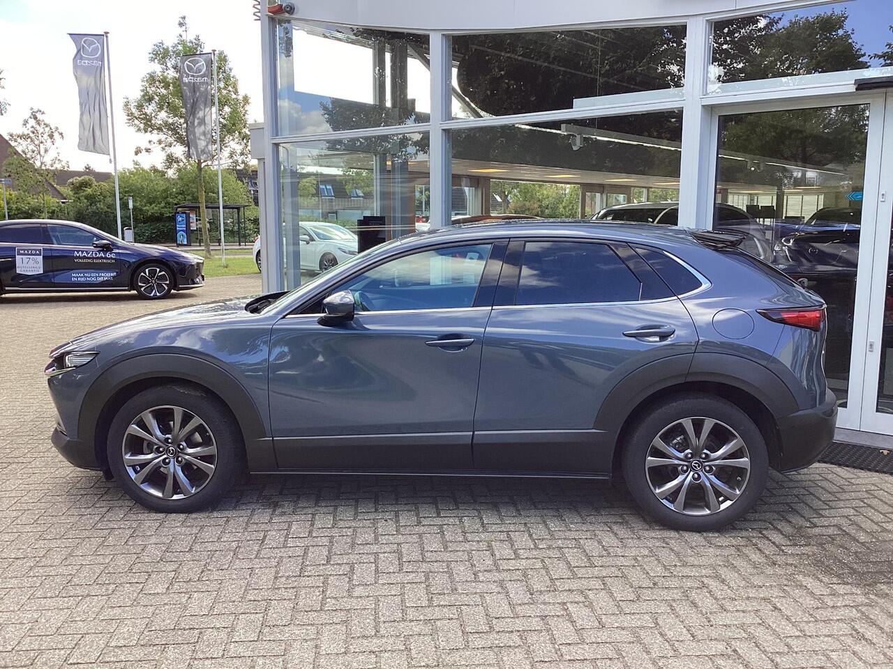 Mazda CX-30 2.0 e-SkyActiv-X M Hybrid Luxury 1e Eig., NL-Auto, Dealer Ondh., Navigatie, Bose, Apple Carplay/ Android Auto, Leer, Camera 360, Parkeerhulp, Electr-A.klep, Cruise Controle Add., Stuur & Stoel verwarm., Keyless.