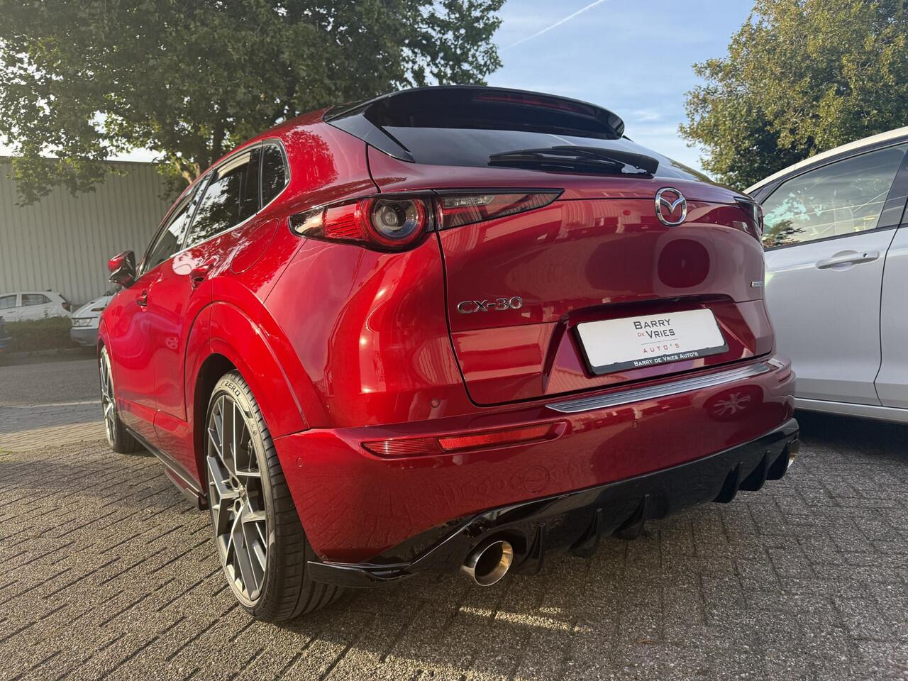 Mazda CX-30 2.0 e-SkyActiv-G M Hybrid Luxury | Bose | Head-up Display | Afneembare Trekhaak | Adaptief Cruise Control |