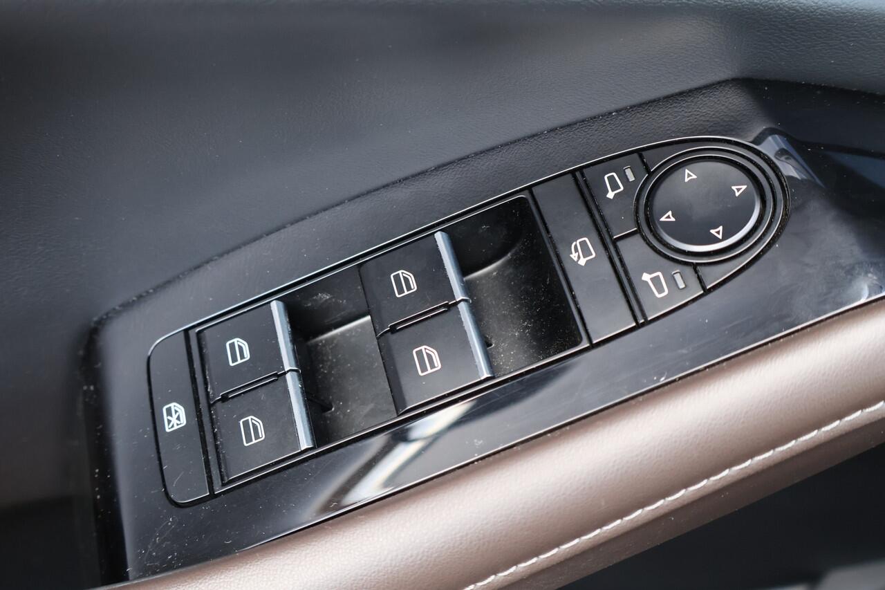 Mazda CX-30 2.0 e-SkyActiv-X M Hybrid Luxury