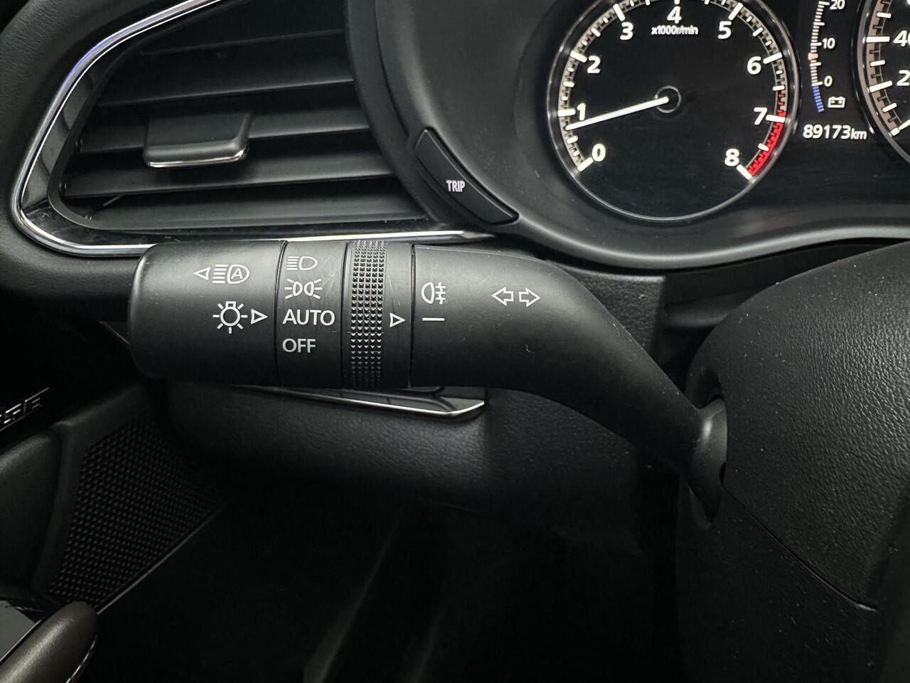 Mazda CX-30 2.0 e-SkyActiv-X M Hybrid Luxury AUTOMAAT | SCHUIFKANTELDAK | 360 CAMERA | AFNEEMBARE TREKHAAK | AERO PACK |