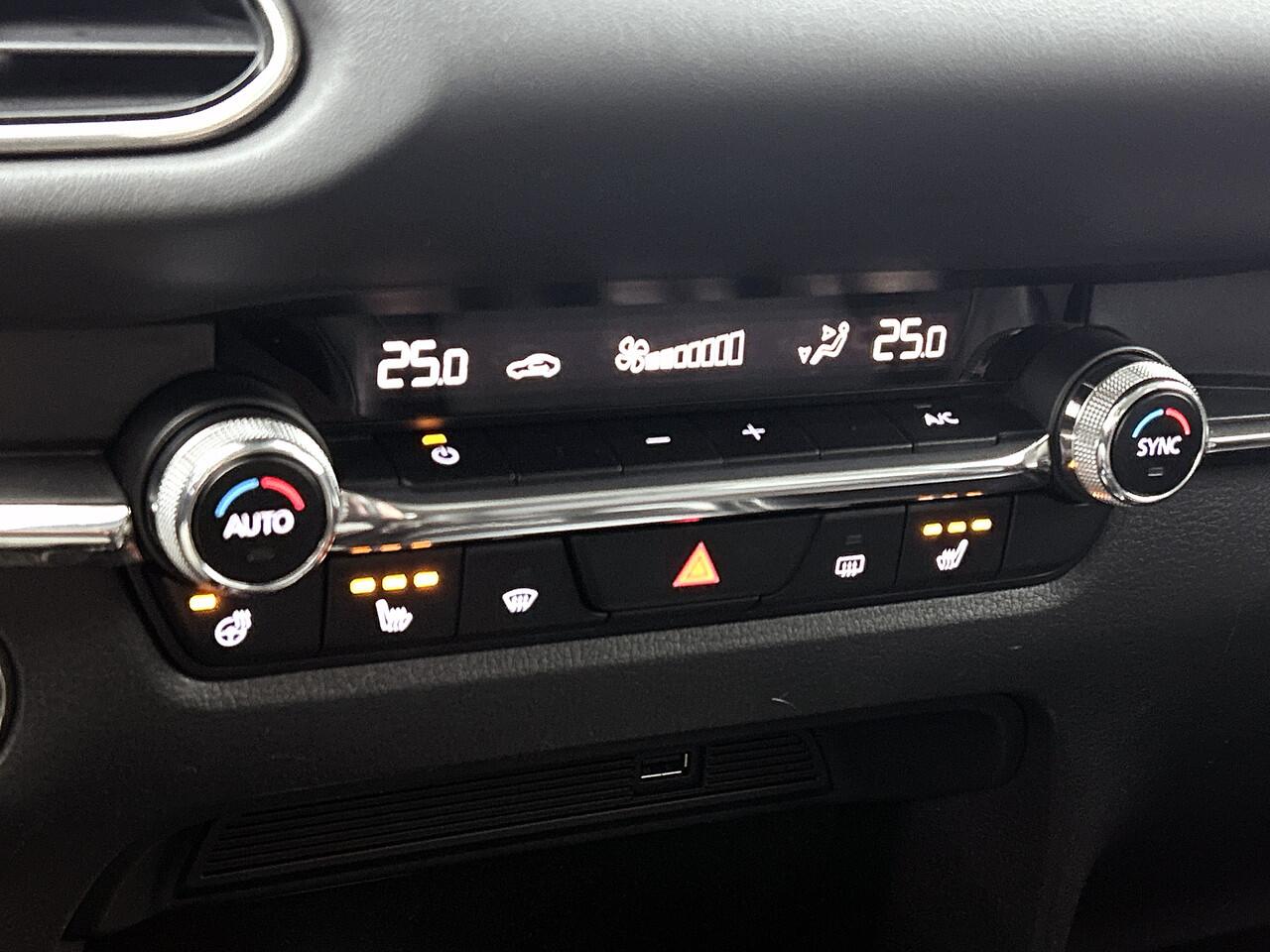 Mazda CX-30 2.0 e-SkyActiv-X M Hybrid Luxury | Stoelgeheugen | Bose |