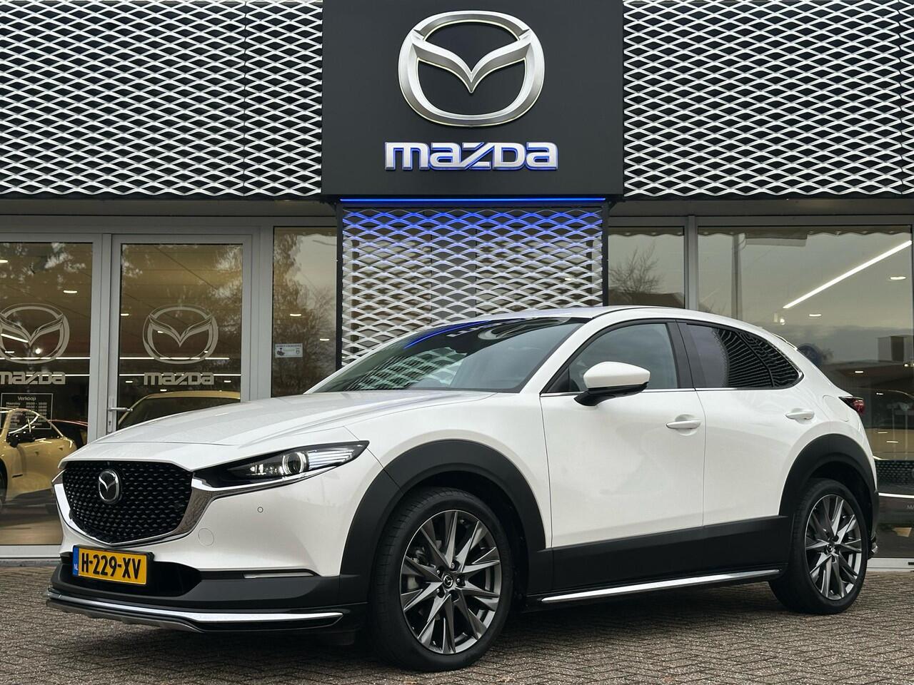 Mazda CX-30 2.0 e-SkyActiv-X M Hybrid Luxury AUTOMAAT | SCHUIFKANTELDAK | 360 CAMERA | AFNEEMBARE TREKHAAK | AERO PACK |