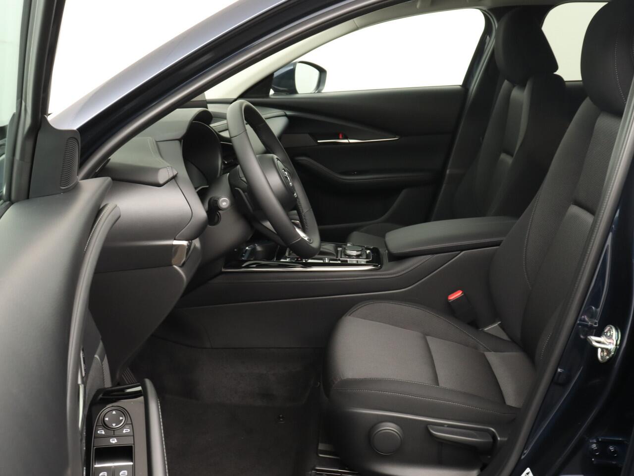 Mazda CX-30 2.0 e-SkyActiv-X M Hybrid AWD Centre-line | Design Pack | Elektrisch Bedienbare Achterklep |