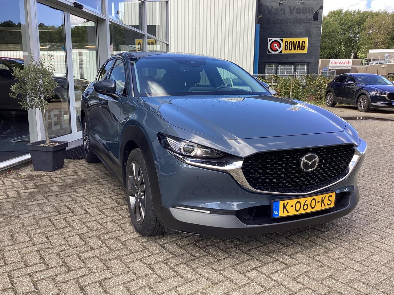 Mazda CX-30 2.0 e-SkyActiv-X M Hybrid Luxury 1e Eig., NL-Auto, Dealer Ondh., Navigatie, Bose, Apple Carplay/ Android Auto, Leer, Camera 360, Parkeerhulp, Electr-A.klep, Cruise Controle Add., Stuur & Stoel verwarm., Keyless.