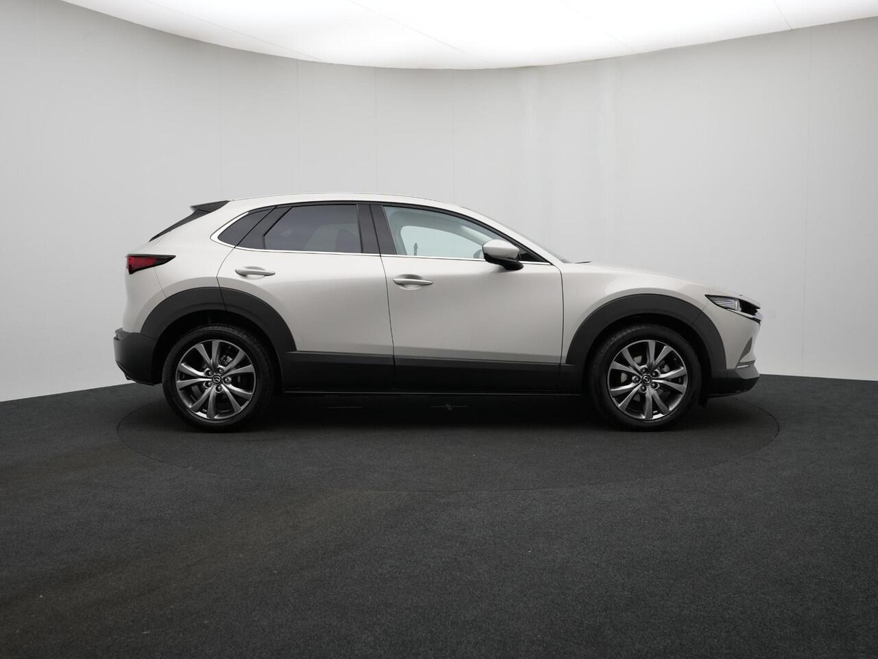 Mazda CX-30 2.0 e-SkyActiv-X Exclusive-line automaat : dealer onderhouden